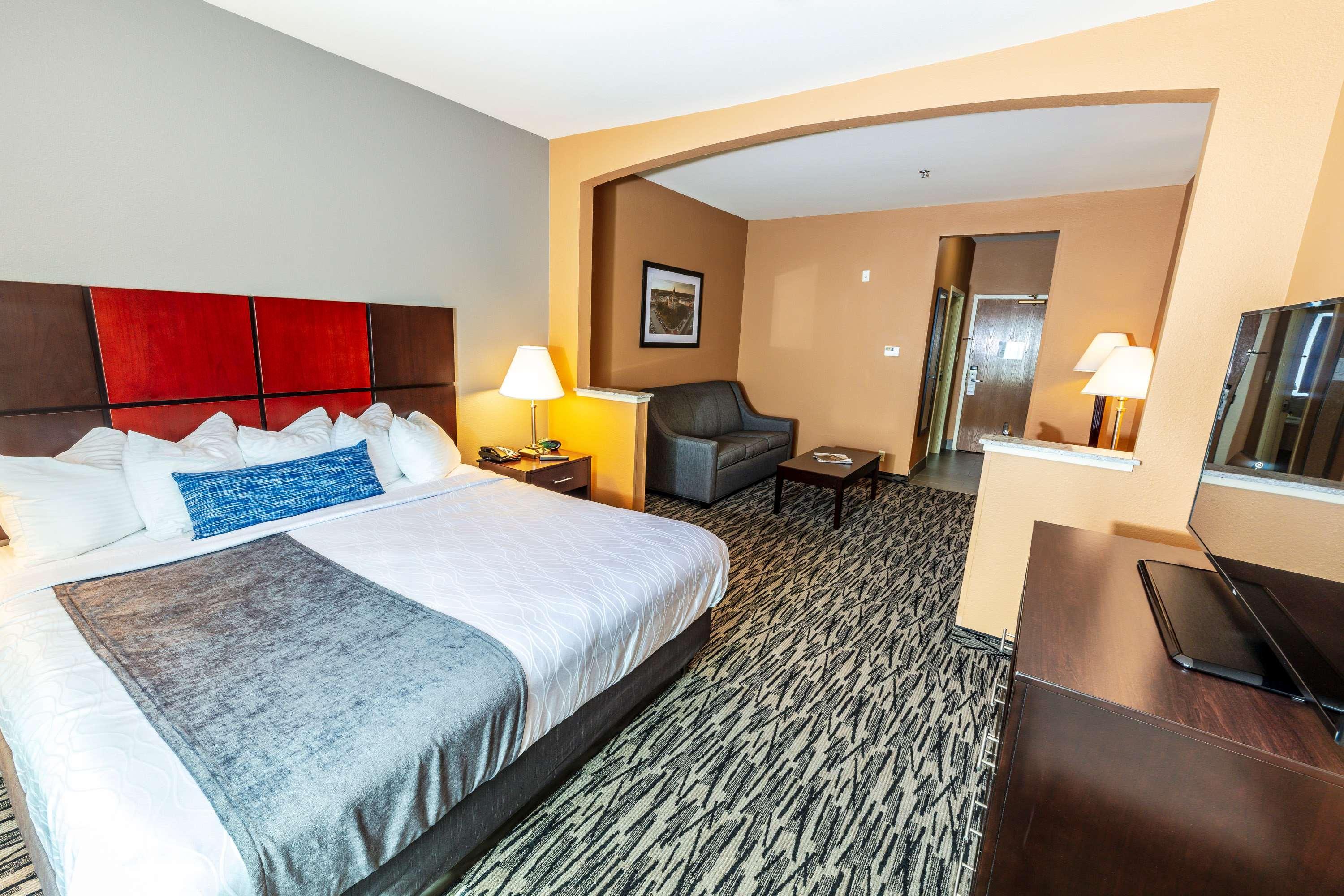 Best Western Plus Denton Inn & Suites Exterior foto
