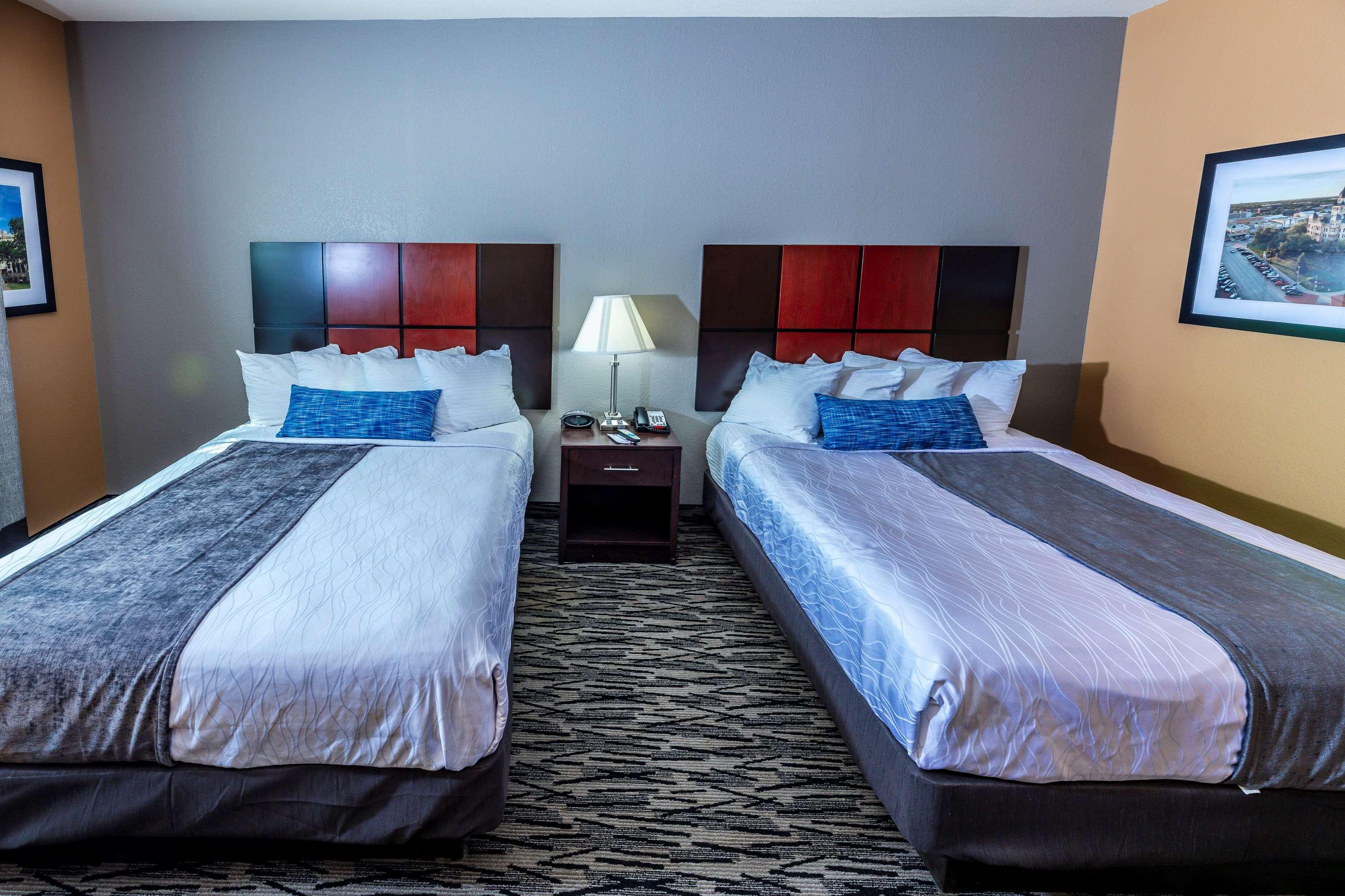 Best Western Plus Denton Inn & Suites Exterior foto