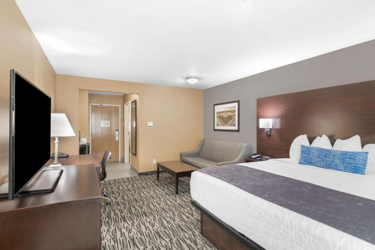 Best Western Plus Denton Inn & Suites Exterior foto
